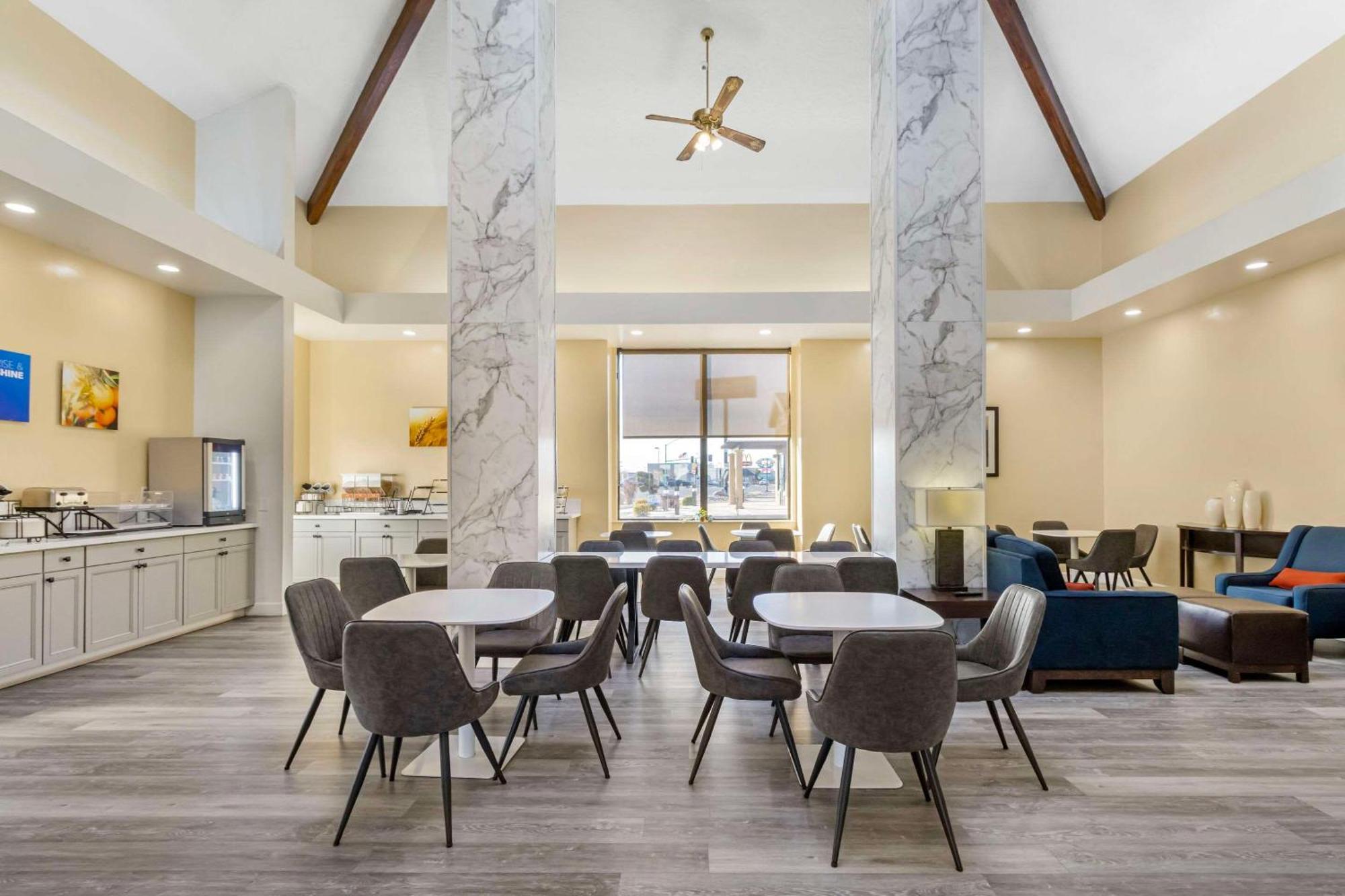 Comfort Inn & Suites Near Fallon Naval Air Station Kültér fotó