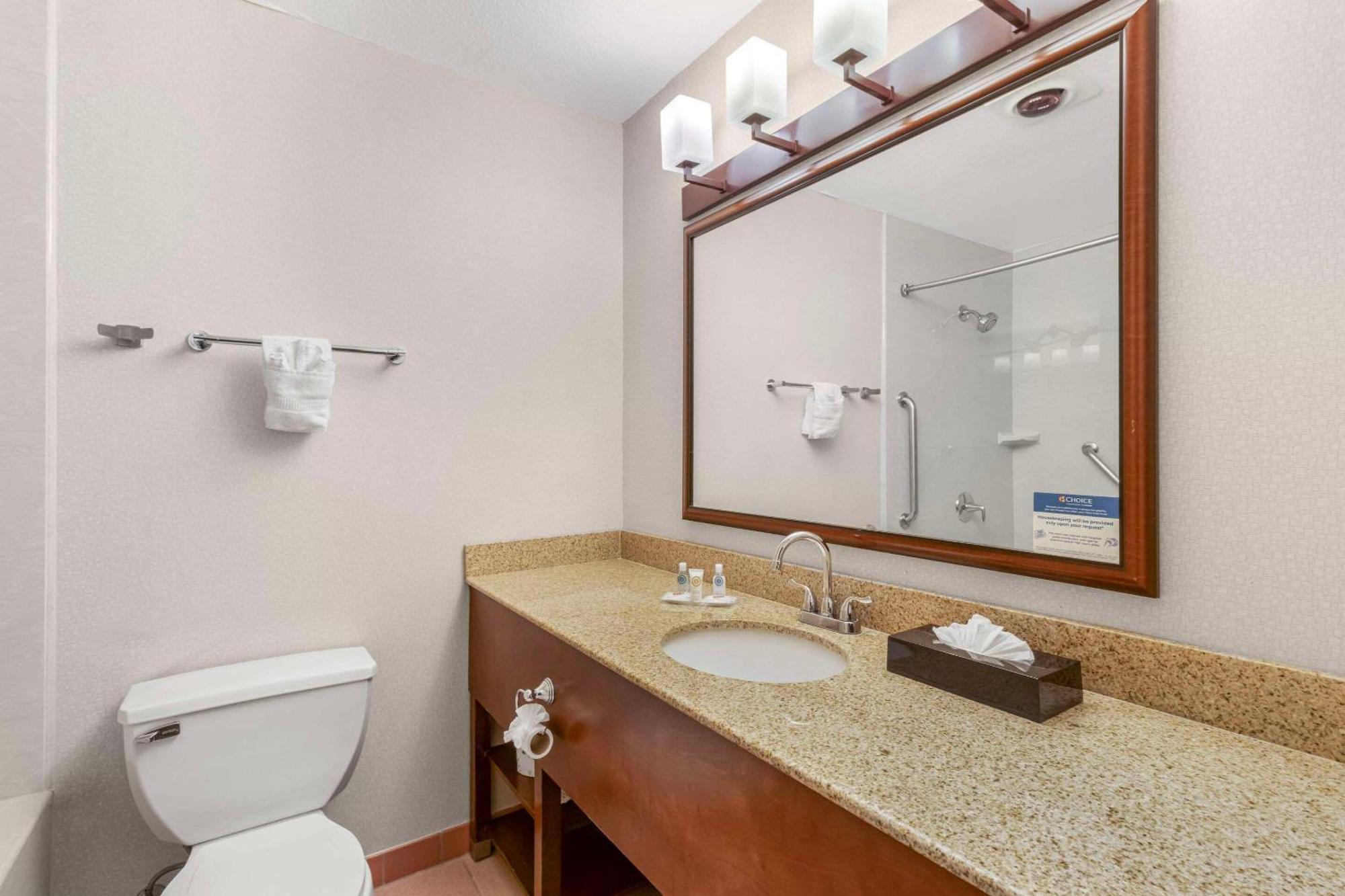 Comfort Inn & Suites Near Fallon Naval Air Station Kültér fotó