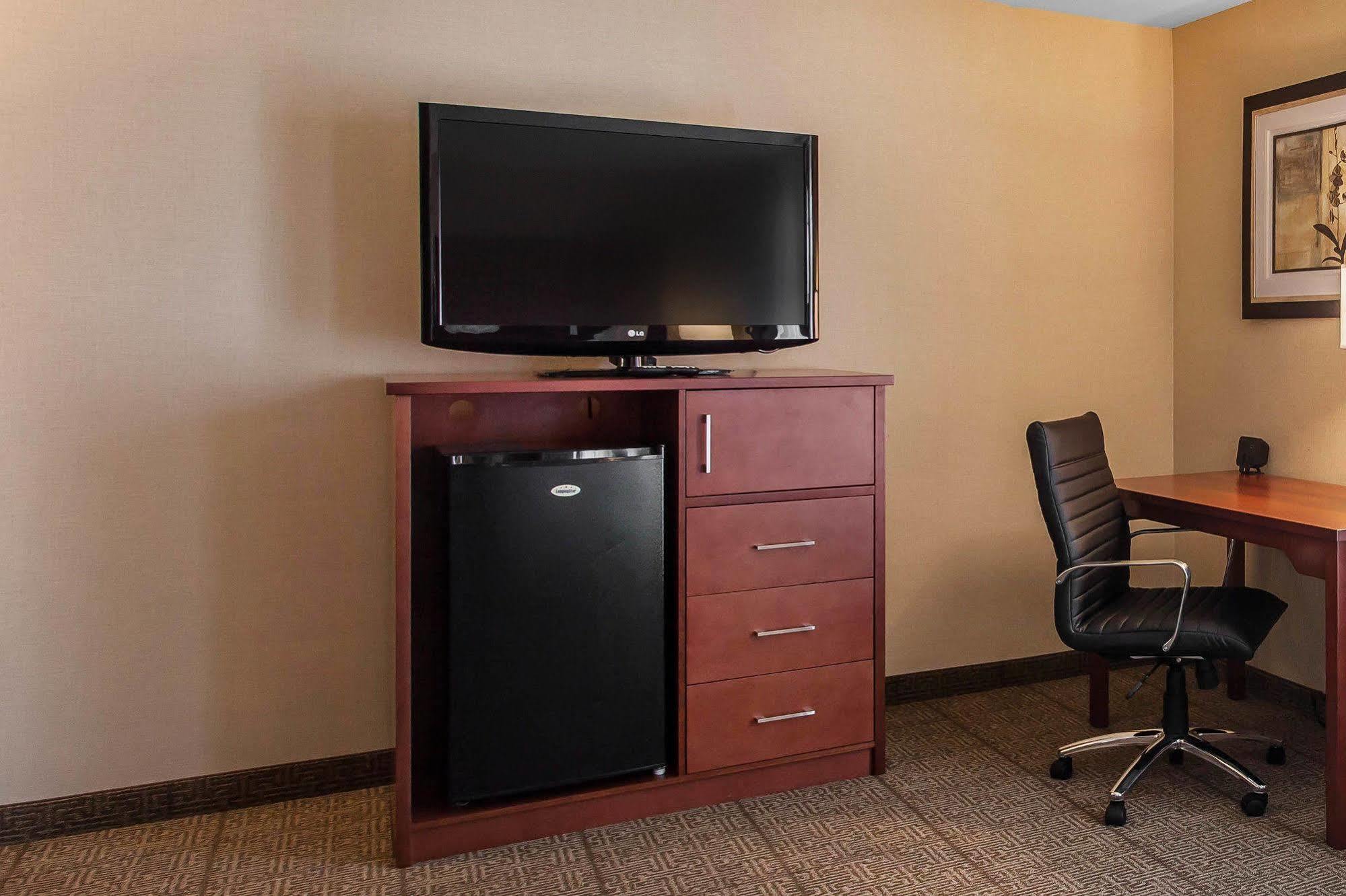 Comfort Inn & Suites Near Fallon Naval Air Station Kültér fotó
